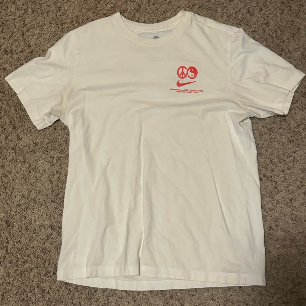 Nike Men's Sportswear Heatwave Graphics Tee-White